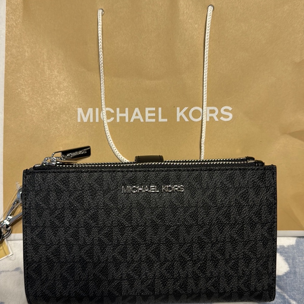 Michael Kors Wrist Wallet